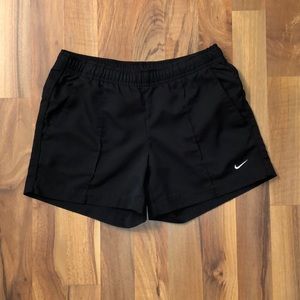 Black Women’s Nike Shorts Small